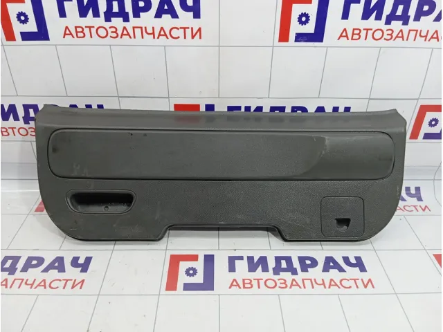 Обшивка двери багажника Chevrolet Spark (M300) 95171352
