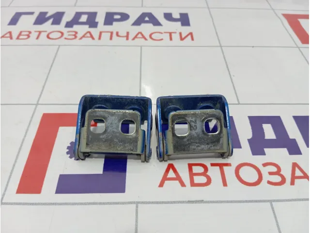 Петли двери багажника Chevrolet Spark (M300)