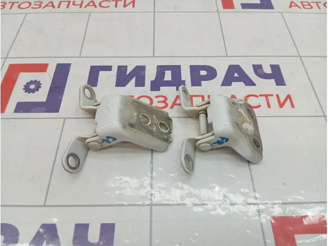 Петли двери передней правой Chevrolet Spark