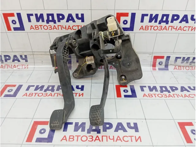 Блок педалей Chevrolet Spark 95954417