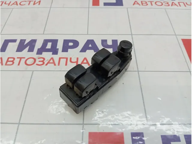 Блок управления стеклоподъемниками Chevrolet Spark