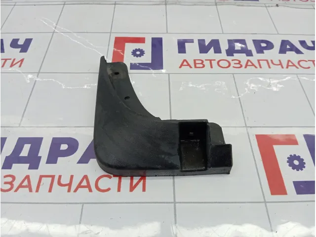 Брызговик передний левый Chevrolet Spark 96686855