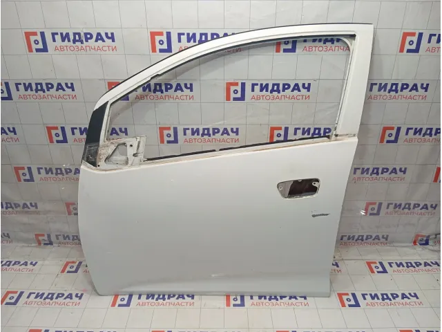 Дверь передняя левая Chevrolet Spark 95217710