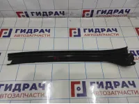 Молдинг лобового стекла левый Chevrolet Tahoe (GMT900) 15823717