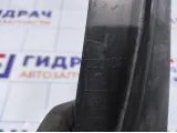 Брызговик передний правый Chevrolet Tahoe (GMT900) 19201095