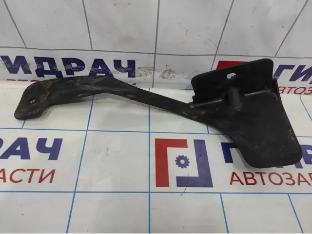 Пыльник двигателя передний правый Chevrolet Tahoe (GMT900) 15893711