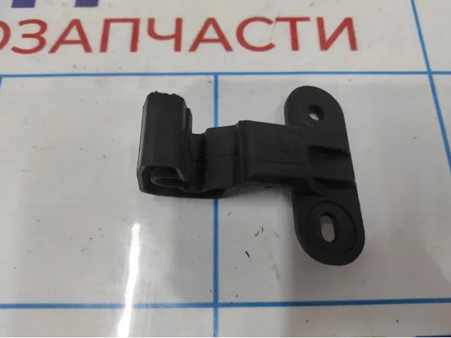 Кронштейн фар левый Chevrolet Tahoe (GMT900) 15874642