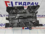 Корпус блока предохранителей Chevrolet Tahoe (GMT900)