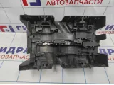 Корпус блока предохранителей Chevrolet Tahoe (GMT900)