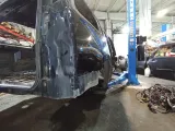 Крыло заднее правое Chevrolet Tahoe (GMT900)
