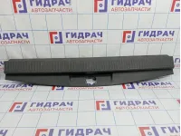 Обшивка багажника на заднюю панель Chevrolet Tahoe (GMT900) 15931760