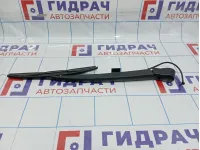 Поводок стеклоочистителя заднего Chevrolet Tahoe (GMT900) 15277756