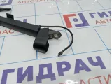 Поводок стеклоочистителя заднего Chevrolet Tahoe (GMT900) 15277756