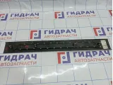Накладка порога внутренняя передняя правая Chevrolet Tahoe (GMT900) 15848371