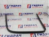 Уплотнитель стекла заднего правого Chevrolet Tahoe 22803681