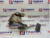 Педаль тормоза Chevrolet Tahoe 25968689