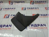 Брызговик задний правый Chevrolet Tahoe 19131707