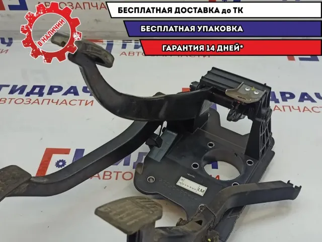 Педали Chevrolet Spark . Комплект.