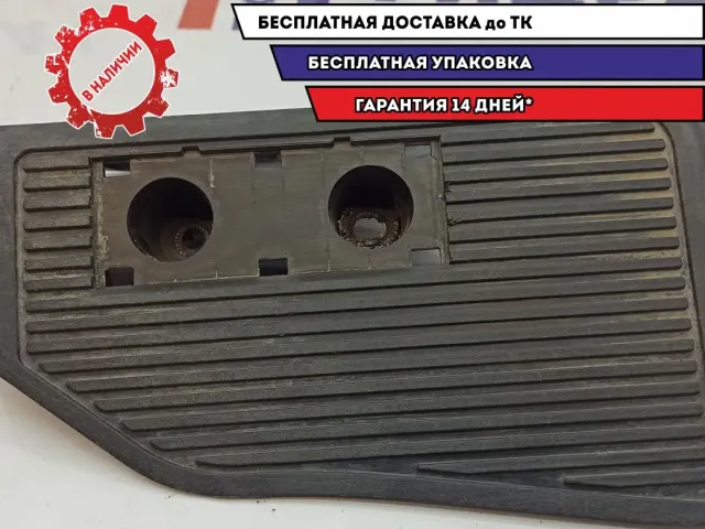 Накладка под ногу водителя Chevrolet Spark 96602473.