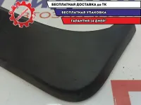 Брызговик задний правый Chevrolet Spark 96975436. Дефект.