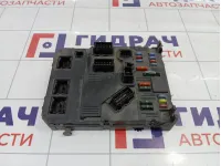 Блок предохранителей Citroen Berlingo 9657999880