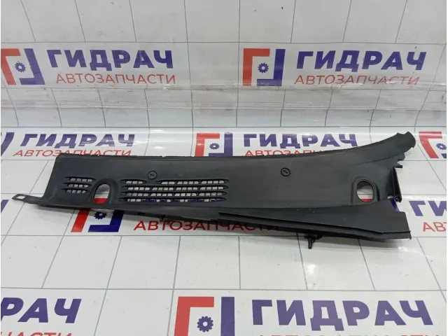 Решетка под лобовое стекло (Жабо) левая Citroen Berlingo 8251J5