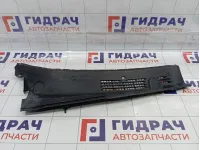 Решетка под лобовое стекло (Жабо) правая Citroen Berlingo 8251J6