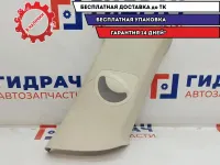 Обшивка стойки средней правая верхняя Citroen C4 9646212777. Дефект.