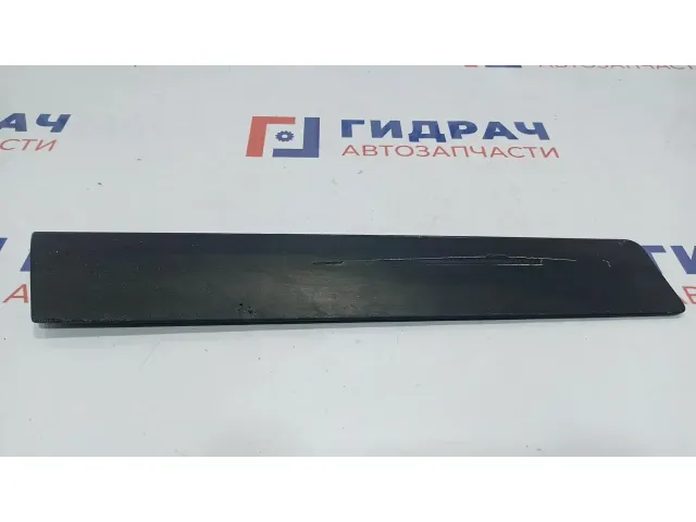 Накладка заднего крыла правого Citroen C4 8547R2. Дефект.