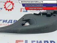 Накладка на консоль правая Citroen C4 7589N4. Потертость.
