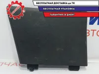 Накладка правая Citroen C4 7473R2. На обшивку багажника. Царапины.