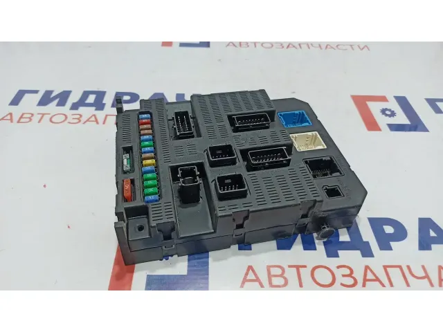 Блок предохранителей Citroen C4 6580AT.