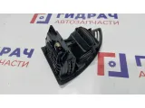 Дефлектор воздушный левый Citroen C4 8265Q0.