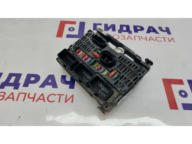 Блок предохранителей Citroen C4 6580AT.