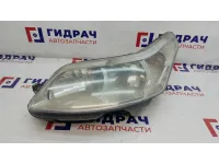 Фара левая Citroen C4 6208L4. Сломаны крепления.