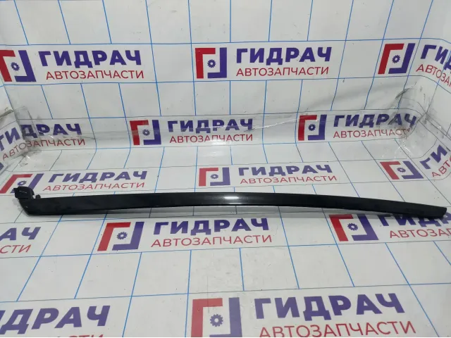 Молдинг лобового стекла левый Citroen C4 8120Q2