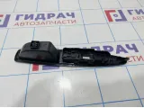 Накладка кнопки стеклоподъемника Citroen C4 9332GA