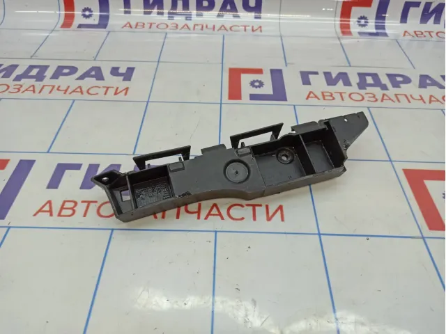 Кронштейн заднего бампера левый Citroen C4 741683