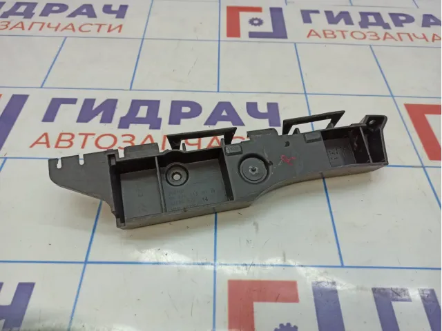 Кронштейн заднего бампера правый Citroen C4 9647611380