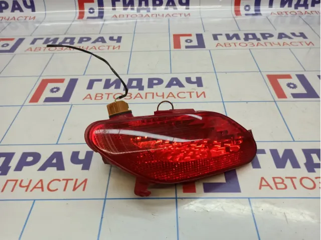 Фонарь задний в бампер правый Citroen C4 6351V1