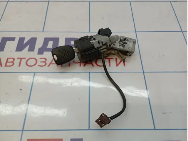 Замок зажигания Citroen C4 4162EP