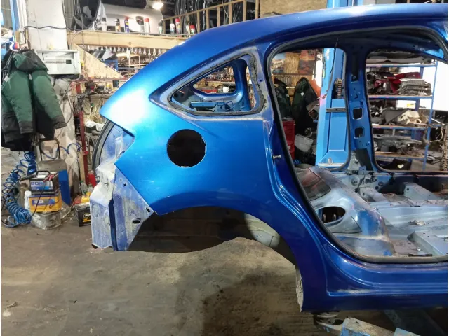 Крыло заднее правое Citroen C4