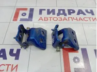 Петли двери задней правой Citroen C4