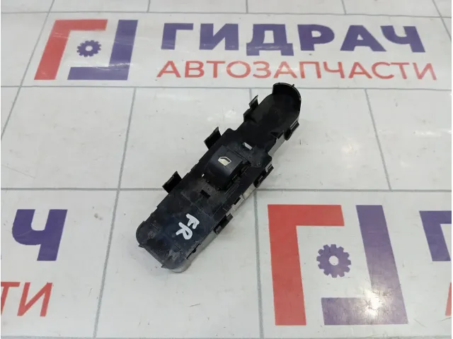 Кнопка стеклоподъемника Citroen C4 6554HF