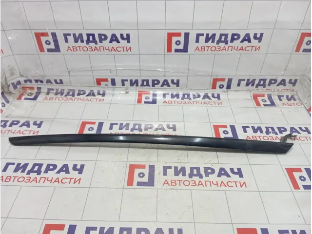 Молдинг лобового стекла правый Citroen C4 8120Q3