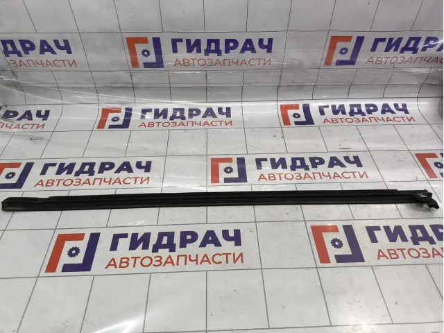 Молдинг стекла заднего правого Citroen C4 9334H6