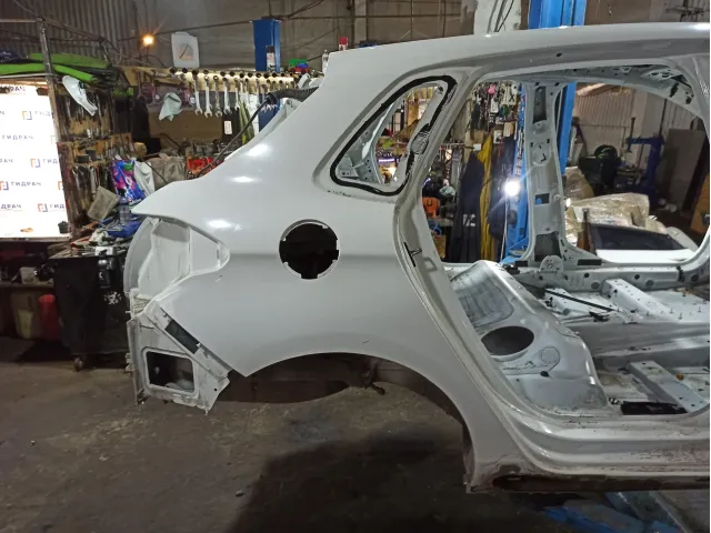 Крыло заднее правое Citroen C4