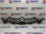 Решетка радиатора Citroen C4 7422R3