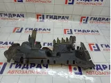 Дефлектор радиатора левый Citroen C4 7104PE