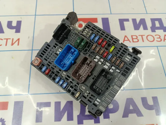 Блок предохранителей Citroen  C4 II 9677987180